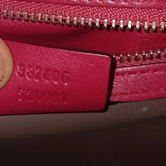 Gucci GG Rare Pink Patent Leather Chain Crossbody Bag - Picture 6 of 7